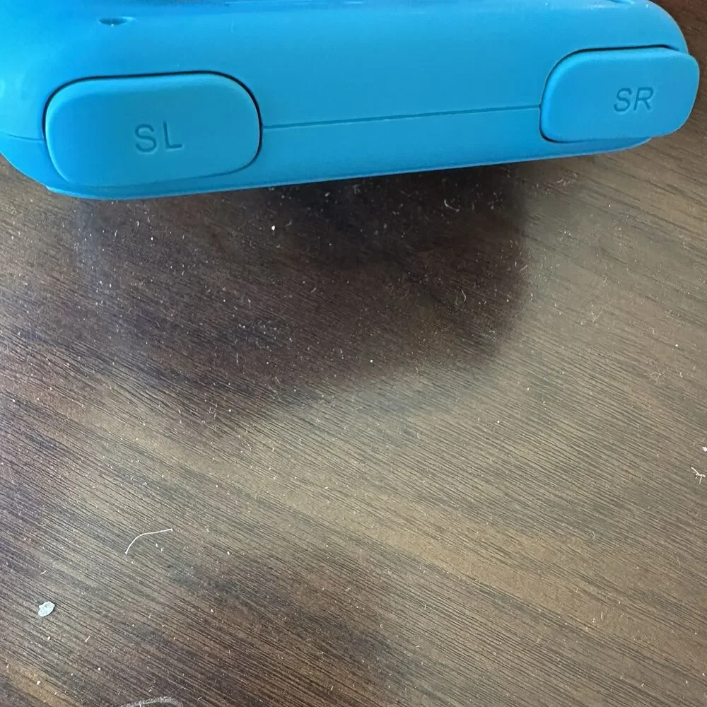 2 Nintendo Switch Joy-Con Comfort Controller Grip Blue Red Plastic